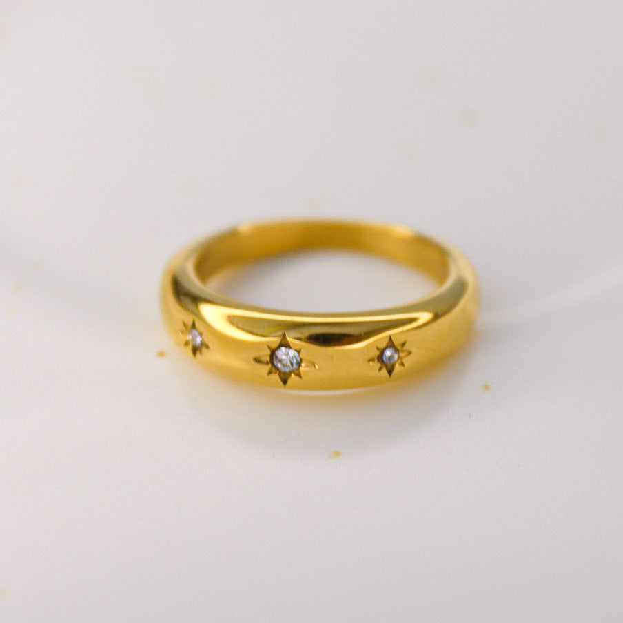 Gold stars ring